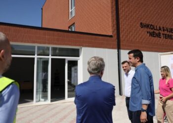 Dy shkolla të reja hapen në shtator për nxënësit e Kodër Kamzës/ Veliaj: Progresi nuk ndalet