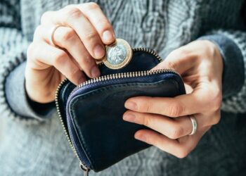 Barometri i Ballkanit/ Problemet ekonomike, shqetësimi më i madh i shqiptarëve, në nivel më të lartë se rajoni