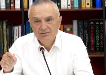 Meta akuza Ramës: Të heqë gjithë bandën e patronazhistëve nga Doganat dhe Tatimet. Jep miliona për koncesionet