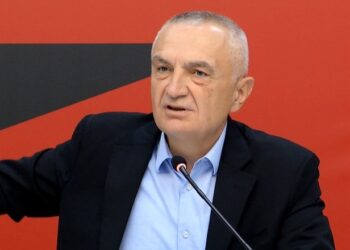 Meta u jep porositë e para anëtarëve të Partisë së Lirisë: Jemi popull luanësh, jo lepujsh të na nëpërkëmbin