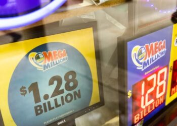 Bileta ishte blerë në…!/  Ende nuk dihet fituesi i lotarisë prej 1.3 miliardë dollarësh në SHBA: Shanset ishin 1 në 308 milionë
