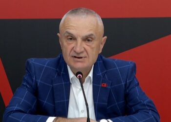 “Jam verifikuar që në kohën e të madhërishmit Berisha”/ Meta: Autoriteti i manipulimit kriminal të dosjeve, përgjegjësi të madhe