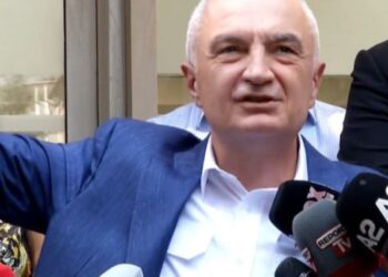 “Nuk jam në garë as me Lulushin as me Berishën”, Meta nga selia e LSI-së: Kjo është ajo që kërkoj