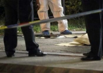 Misteri/ Tragjike: Gjendet i vdekur një 22-vjeçar në shtëpinë e tij