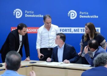 “Gjyqtari që s’merr vendim pro Berishës do shkojë në burg”/ Kërcënon Noka, sulmon edhe Bashën me Alibeaj: S’janë politikanë profesionistë