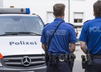 Policia i gjen 1 kg “të bardhë” dhe 7 kg “të kuqe”/ 24-vjeçarin shqiptar në Zvicër e tradhtuan lëvizjet e dyshimta
