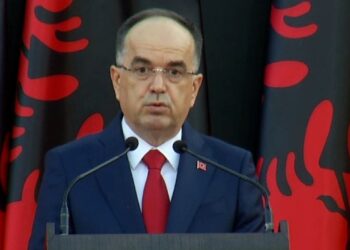 Live në Presidencë/ Begaj flet pas marrjes së detyrës: Do të jem shërbëtor i popullit tim, u betova mbi Kushtetutë