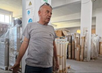 VIDEO/ Grabitet dhe tërhiqet zvarrë katër kilometra me makinë pronari i zdruktharisë