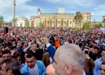 Hapja e negociatave me BE/ Rama nis përgatitjet për një manifestim të madh më 28 korrik në “Skënderbej”. Ja skema e organizimit