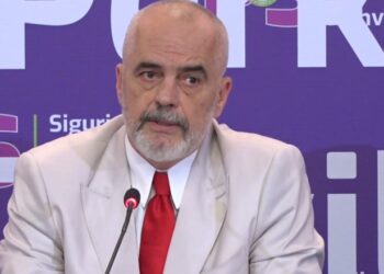 “Jam i palumtur…”/ Rama: Pse s’kemi bashkëkryetare gra! Sekretariati më thotë s’ka, burrat në ato zona kush i lind. T’ju vijë zor