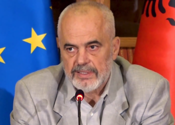 Procesi i integrimit në BE/ Rama me ekipin e negociatave: T’i tregojmë Brukselit seriozitetin dhe cilësinë e punës sonë