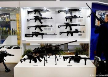 “Thriller…”/ Biznesi i armëve në Serbi dhe politika e Beogradit që luhatet mes dy krahëve