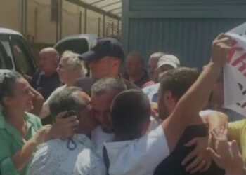 U ndaluan për abuzime me tenderin/ Gjykata e Shkodrës liron 14 efektivët e policisë, ish-shefi përlotet pasi pritet me duartrokitje