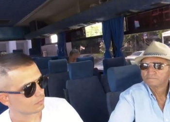 VIDEO/ Publikohen pamjet: Shkodra braktisi Berishën, autobusi po vjen bosh në Tiranë
