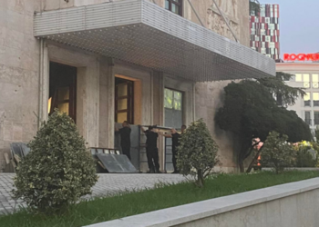 Sot, protesta e Berishës! Ja akset rrugore që bllokohen në Tiranë