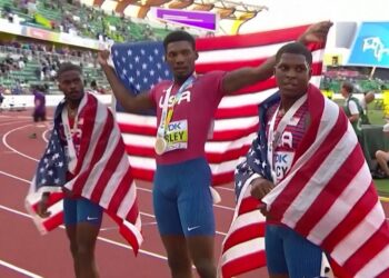 Gara e 100 metrave dominohet nga amerikanët! Fred Kerely fitoi medaljen e artë në botëror