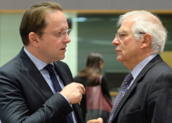 Borrell dhe Varhelyi: Në Evropë, nuk ka vend për mohimin e gjenocidit