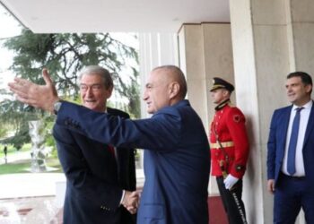 Si kalitet baruti i mimozave të revolucionit, nga dyshja Berisha-Meta