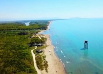 ‘Shqipëria turistike’/ Ja plazhet e virgjëra të Fierit me rërë kurative