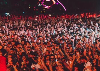 Zbulohet emri i artistit të parë që do të performojë në “Sunny Hill Festival” në Tiranë!