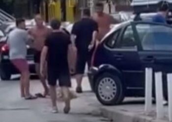 Ndoqi me thikë klientët në Sarandë/ 48 vjeçari nuk e kishte lokalin të regjistruar, AKU e gjobit me 300.000 lekë