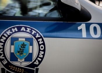 Greqi/ Pranga shqiptarit të akuzuar për përdhunimin e turistes së mitur, tenton të korruptojë policët