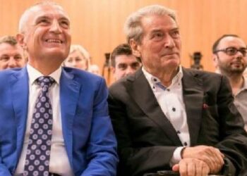 Pordhë sovraniste në qiejt e Tiranës