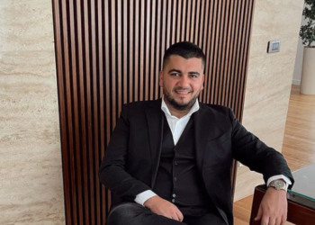 “Më shumë zë ka lopa se disa këngëtarë”, artisti i njohur shqiptar thumbon hapur kolegët