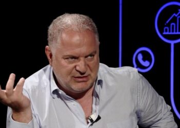 Tensionet në veri të Kosovës, Baton Haxhiu: Albin Kurti duhet të japë dorëheqjen, brenda 24 orëve shkeli vendimin e vet