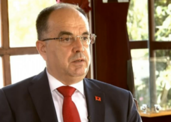 “Serbia hiqet si neutrale”/ Ja çfarë deklaron Begaj për tensionet në veri të Kosovës