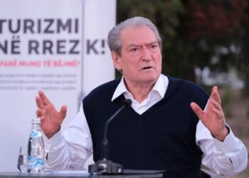 Berisha “non grata” për korrupsion bën thirrjen që duhet ta bëjnë shqiptarët për të: A ka ligje ky shtet?