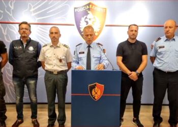U kapën 992 kg kanabis në Vlorë/ Policia jep detaje, kush janë të arrestuarit, mes tyre dy ukrainas