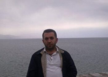 Dhuna ekstreme/ Ish-zyrtari i Ministrisë rrihet brutalisht nga persona të maskuar. Rëndë në spital