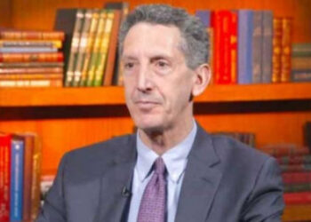 “Rrezik për luftë mes Kosovës dhe Serbisë”/ Eksperti amerikan: Mendoj se liderët duhet të…