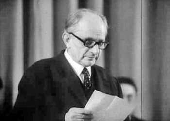 Eqrem Çabej: Pse bota na quan Albania? Origjina e emrit Shqipëri