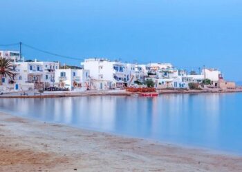 Pamje horror/ Turisti zbulon në plazhin e ishullit të njohur çantën ku ishin paketuar dy trupa, ishin dekompozuar