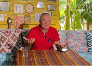 “Dosjet e SPAK…!”/ Si keni firmosur, Meta apo Metaj? Ish-presidenti: Mund të më thërrasin dhe Like! Mua s’më mbetet qejfi