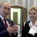 FOTOT/ Zbulohet ku jeton ish gruaja e Putinit, ja si Ludmilla shijon luksin dhe shmang sanksionet