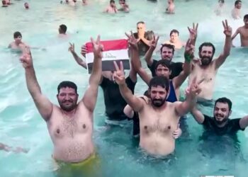 Pushtohet Pallati i Republikës në Irak, mbështetësit e Al-Sadr lahen në pishinë