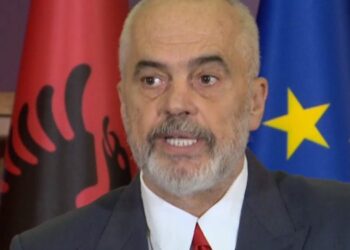 “Me Vuçiç nuk më pengon…”/ Rama për tensionet në veri të Kosovës: Rrugën e paqes me të luftës i ndan një fije peri!