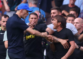 Kacafytja Conte-Tuchel vazhdon në rrjetet sociale. Italiani ‘kërcënon’ gjermanin: Sa mirë që nuk të pashë, se…