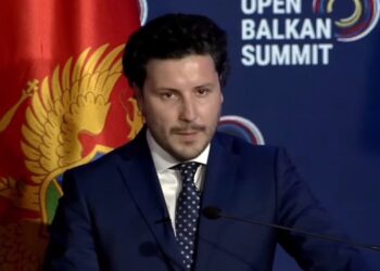 Opozita malazeze dorëzon mocionin për votëbesimin e Abazoviç: Këtij njeriu nuk mund t’i besohet