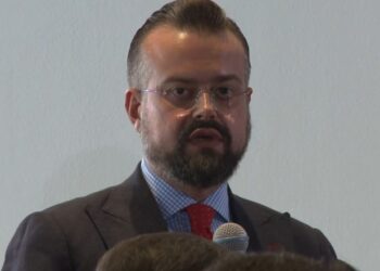 “Mbyllja e faqeve web e basteve online, shumë e vështirë”/ Drejtori i AKEP: Pronari e ringre në pak minuta, e pamundur të ndalen