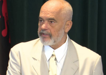 Spiunë rusë në Gramsh? Rama: Duhet mësuar qëllimi i tyre i vërtetë. Shqetësimi ynë i vetëm është…