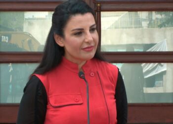 A duhet shkrirë bordi i transparencës? Balluku: Nuk ndikon në çmimin e naftës! Ka një abuzim në…
