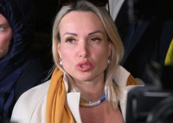Protestoi kundër luftës në Ukrainë/ Gazetarja ruse mund të përballet me 10 vjet burgim