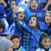“Shkruhet” historia/ Për herë të parë pas 40 vitesh, vajzat në Iran lejohen të ndjekin ndeshjet në stadium