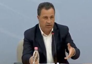 “Po e trajtojmë me seriozitet”/ Peleshi për incidentin në Gramsh: Jetojmë në rajon delikat. S’përjashtohet që ngjarja të jetë bërë për…
