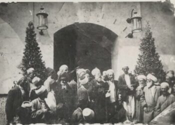 Rrënjët e mallkimit të pronave në Shqipëri: Nga besa e burrit deri tek asgjësimi i dokumenteve