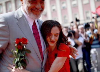 Rama flet për triumfin e Gegës dhe u përgjigjet kritikëve: Mexhelisi politik e mediatik është kthyer në një çmendinë që po çmend dynjanë